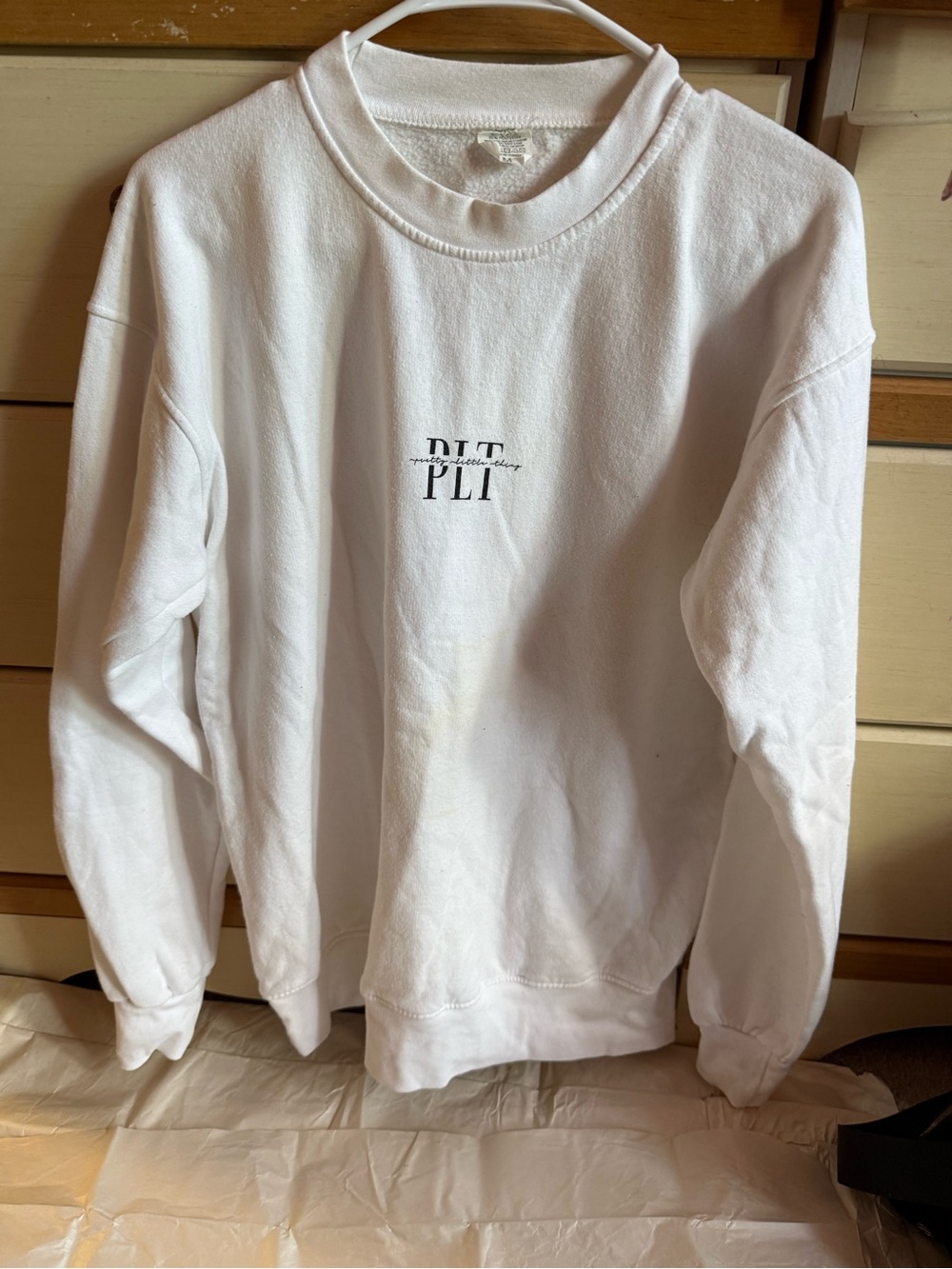 PrettyLittleThing White Crewneck Sweater and sweat pants with Center PLT Logo